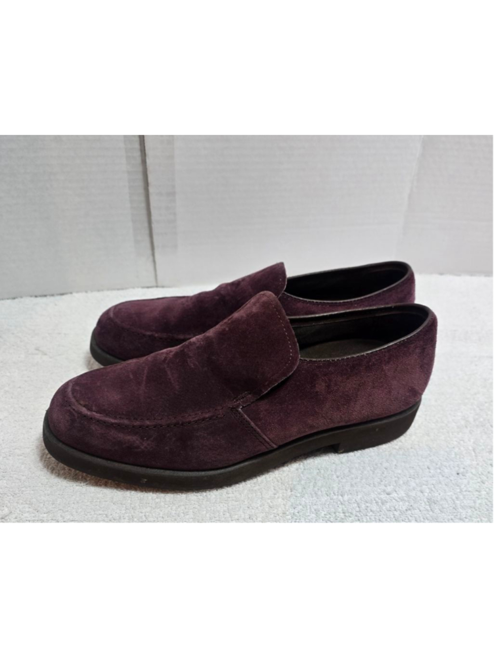 Women's Hush Puppies Burgundy Suede Loafers Size 8